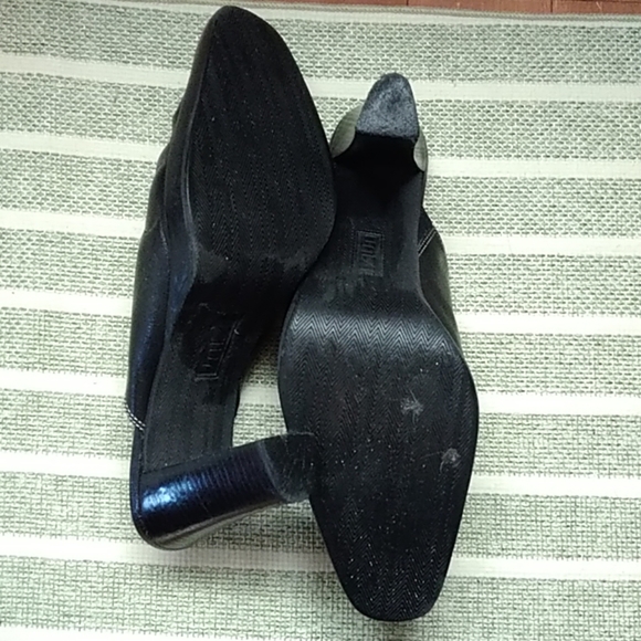 Shoes - Picture 3 of 3